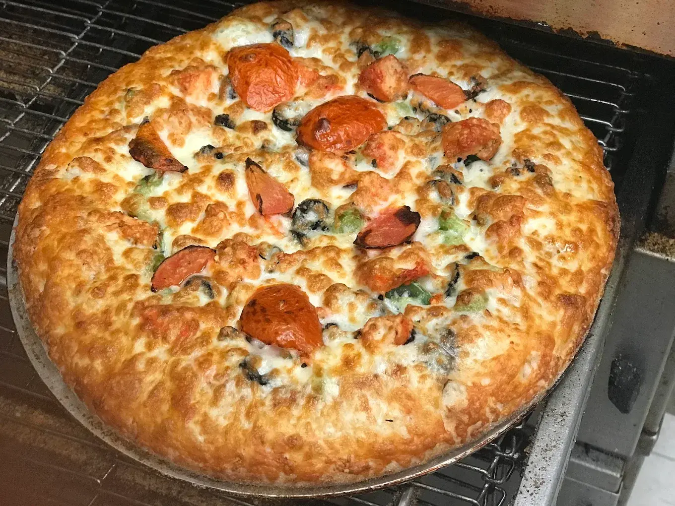 Chicken wings and combo meals at Fritou Chicken Regina